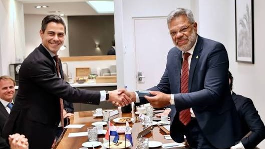 Sint Maarten's Prime Minister goes to The Hague before the Kingdom comes to him