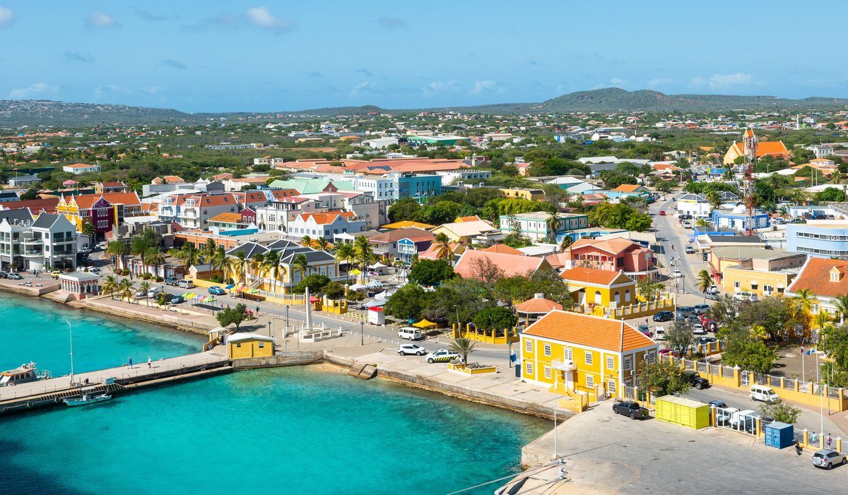 Bonaire's crowded blue paradise