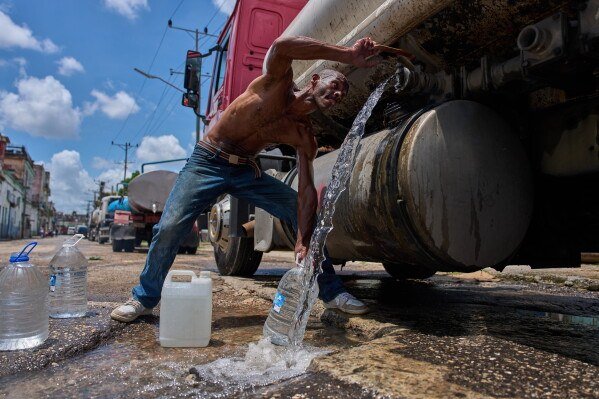 When the power fails, the water stops: Cuba's crisis reaches the tap