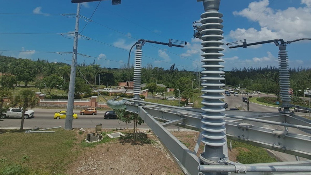 Island in Focus: The Bahamas Loses Patience With a Grid That Keeps Going Dark